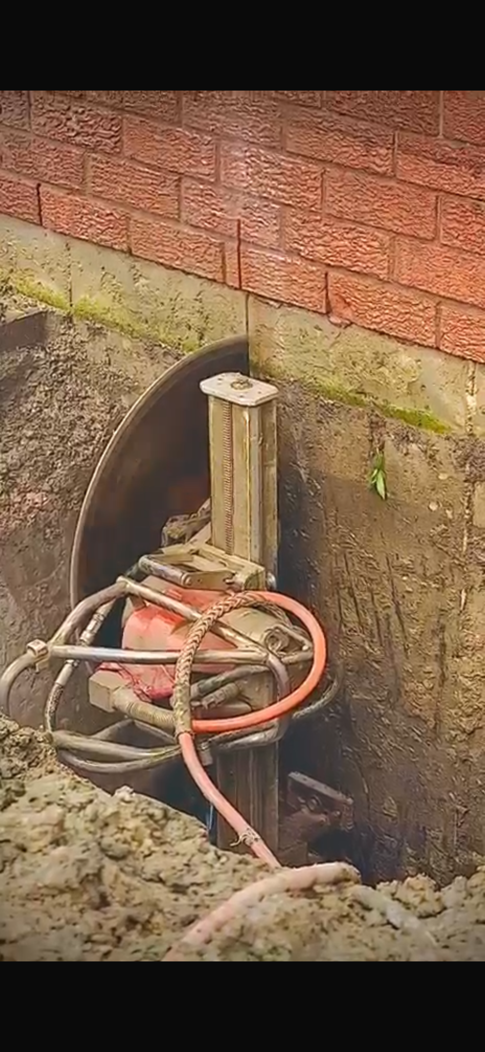 WALL CUTTING